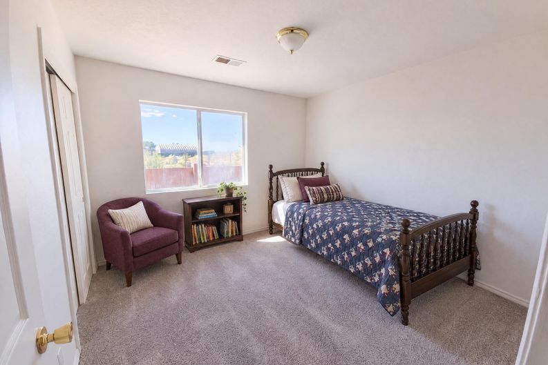 Photo 10 of 18 of 5051 27th Ave NE, Rio Rancho, NM