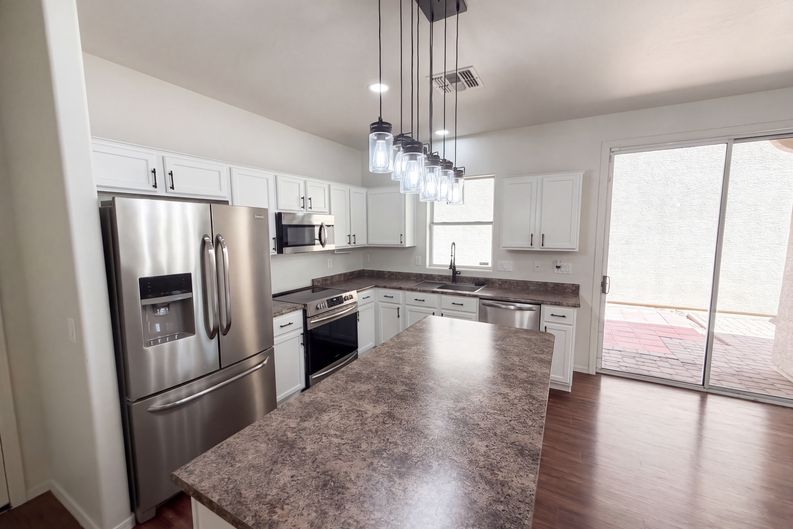 Photo 28 of 68 of 5416 W Albeniz Pl, Phoenix, AZ