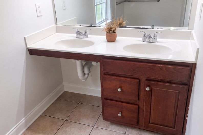 Photo 10 of 20 of 229 Delview Dr, Cherryville, NC