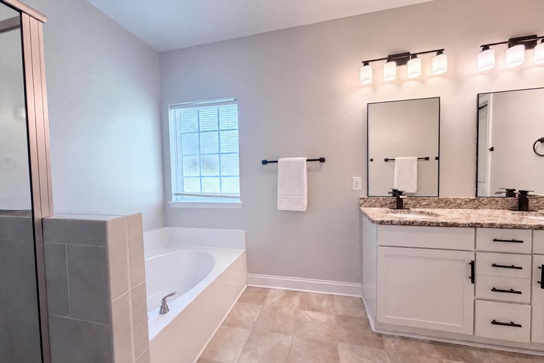 Photo 9 of 20 of 147 Allenton Way, Statesville, NC
