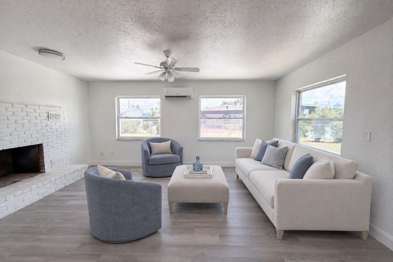 Photo 9 of 26 of 21530 Glendale Ave, Port Charlotte, FL
