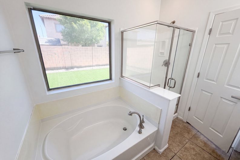 Photo 21 of 27 of 934 E Overlin Dr, Avondale, AZ