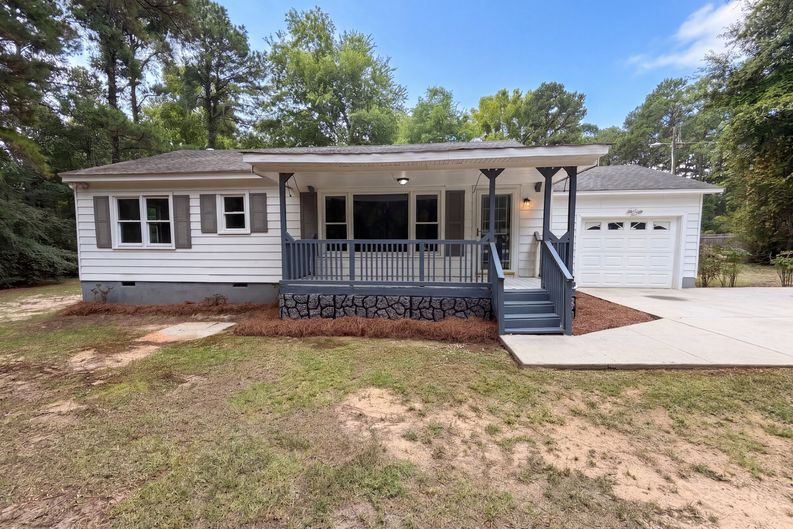 Photo 17 of 21 of 5710 Edgehill Rd, Sumter, SC