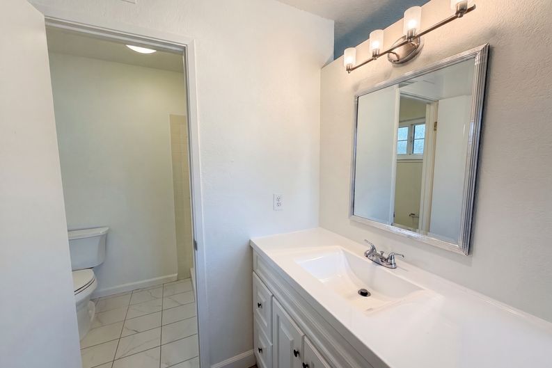 Photo 18 of 28 of 6840 Oaklawn Way, Fair Oaks, CA