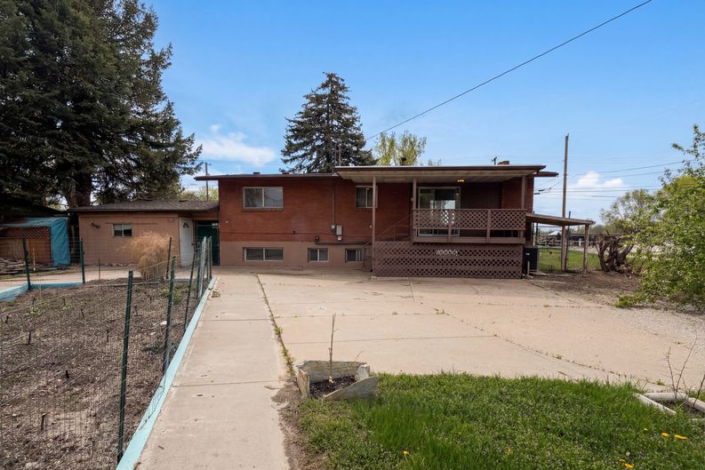 Photo 5 of 22 of 750 W Gentile St, Layton, UT