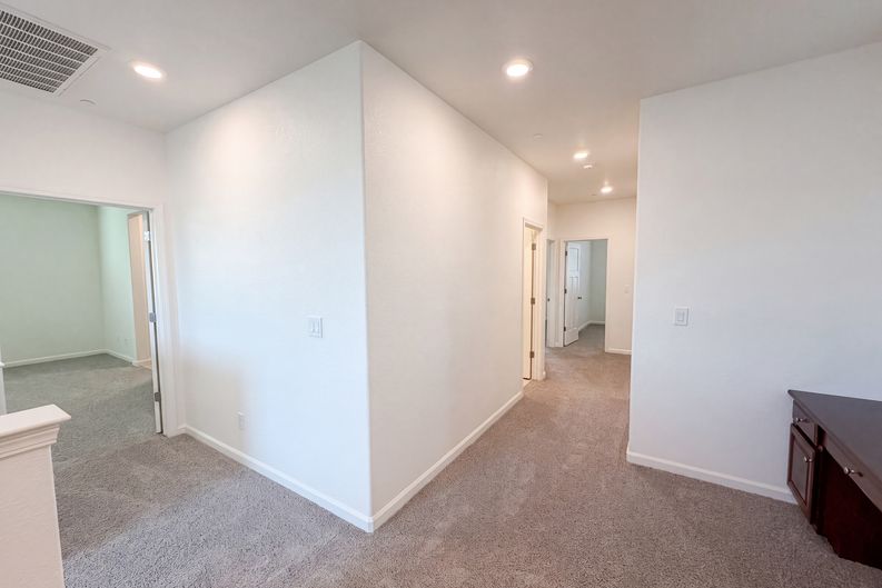 Photo 15 of 39 of 5022 Birch Valley Way, Rancho Cordova, CA