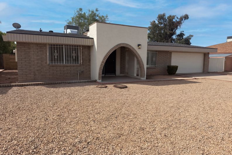 Photo 31 of 37 of 4427 W Dahlia Dr, Glendale, AZ