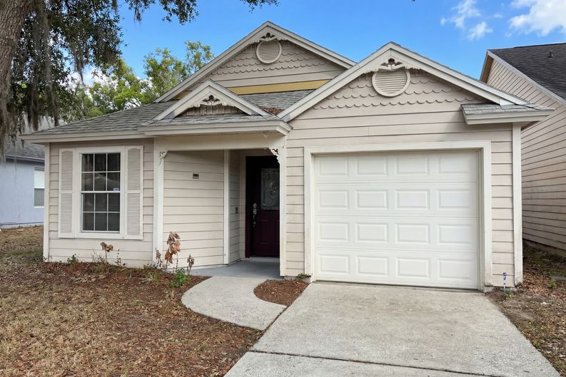 Photo 6 of 18 of 1696 Chatham Cir, Apopka, FL