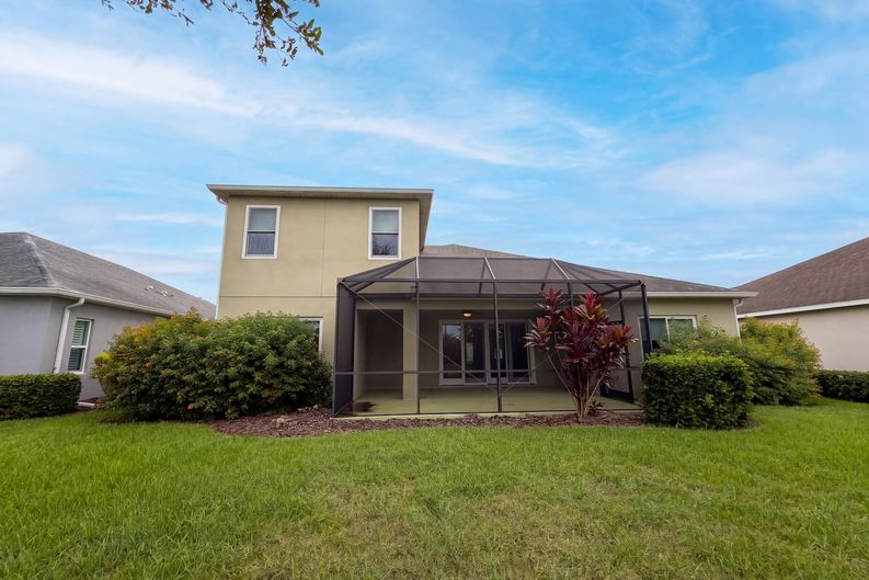 Photo 5 of 24 of 1121 Thornbury Dr, Parrish, FL