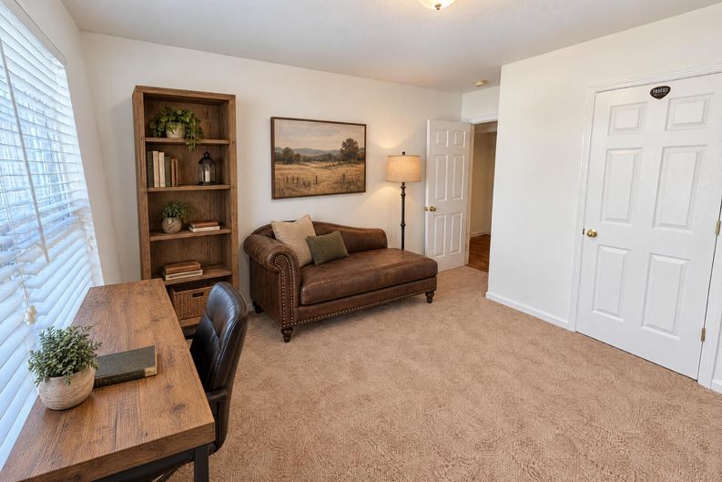 Photo 9 of 18 of 115 Bridgeview Dr, Anderson, SC