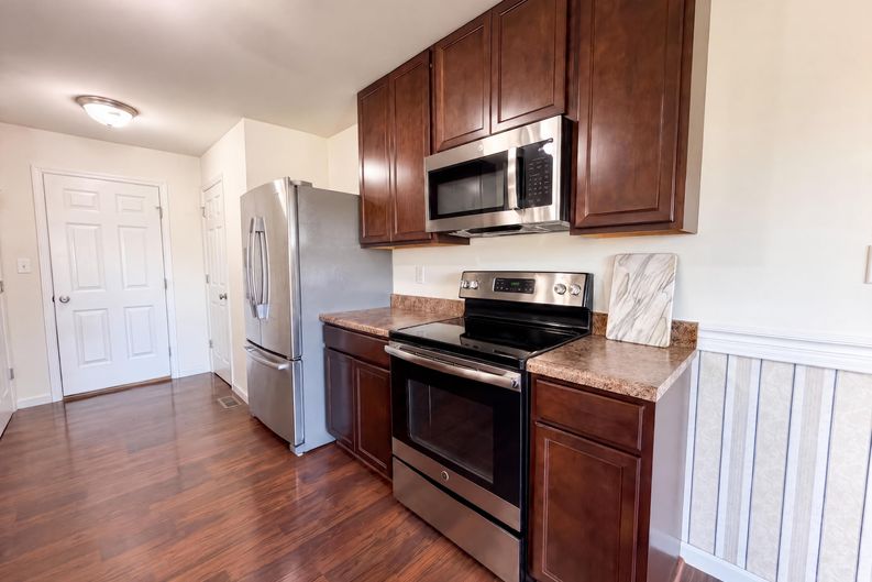 Photo 8 of 20 of 5128 Suson Ridge Dr, Saint Louis, MO