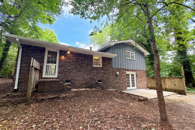 Photo 19 of 22 of 1271 Seven Springs Cir, Marietta, GA