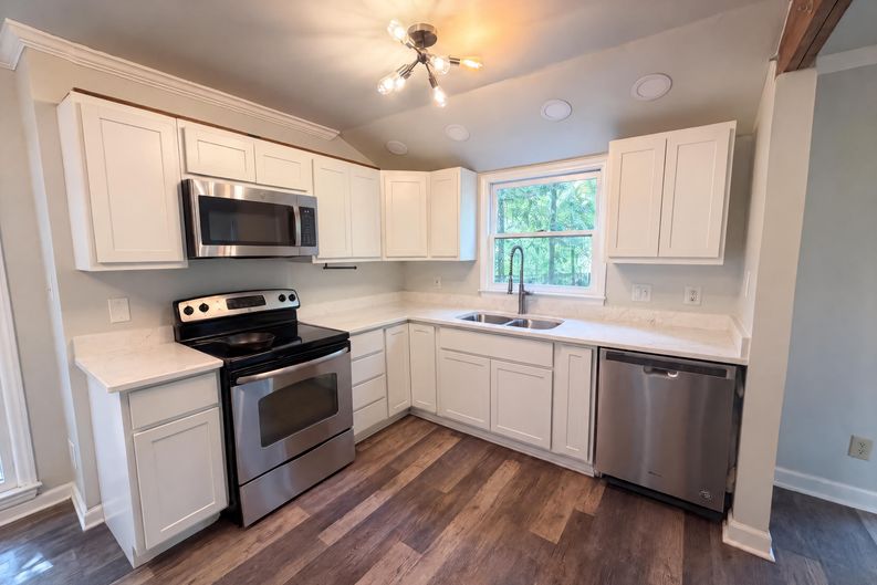 Photo 7 of 20 of 106 Rother Ln, Durham, NC