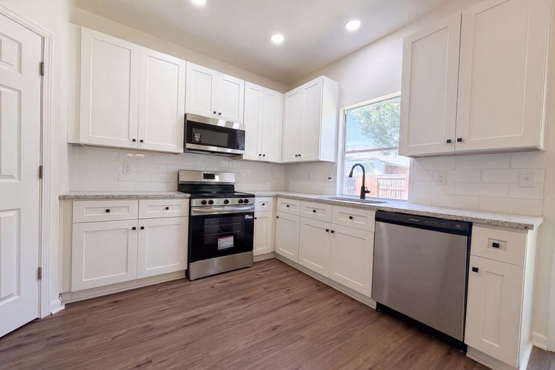Photo 6 of 16 of 216 Lieck Cv, Cibolo, TX