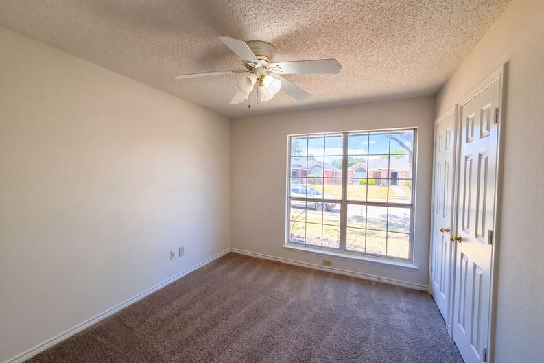 Photo 9 of 17 of 2522 Palisades Pl, Mesquite, TX