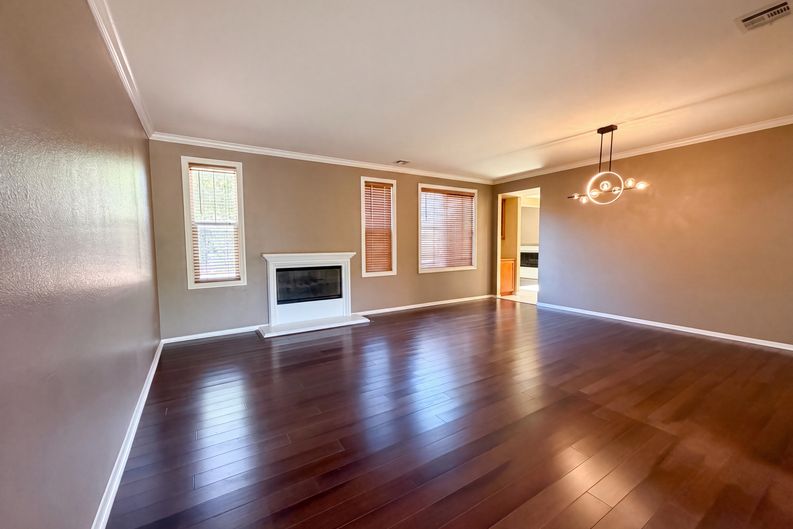 Photo 3 of 39 of 2954 Rangpur Ct, Escondido, CA