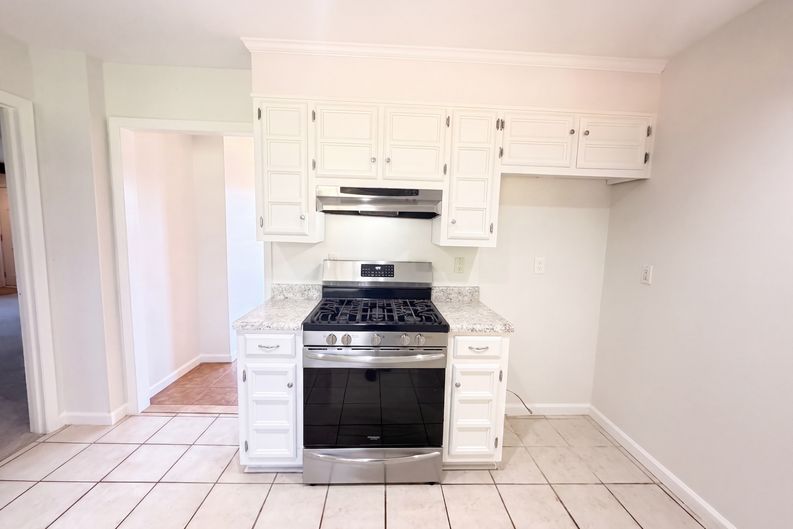 Photo 6 of 21 of 7161 Roper Rd, Trussville, AL