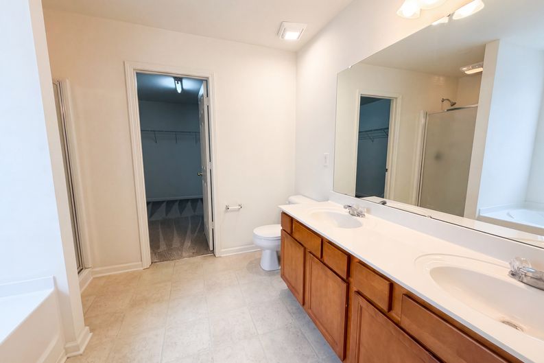 Photo 6 of 18 of 221 Sycamore Creek Rd, Fort Mill, SC