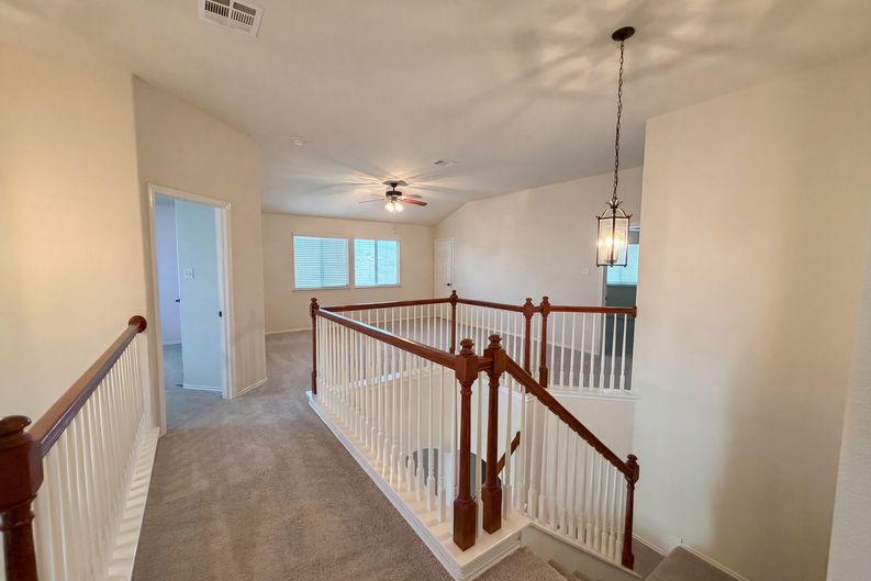 Photo 17 of 24 of 6206 Suellen Ln, Killeen, TX