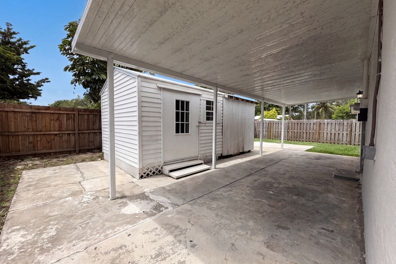 Photo 22 of 23 of 1320 NW 15th St, Homestead, FL