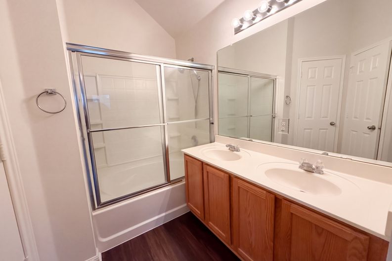 Photo 16 of 29 of 19217 Mangan Way, Pflugerville, TX