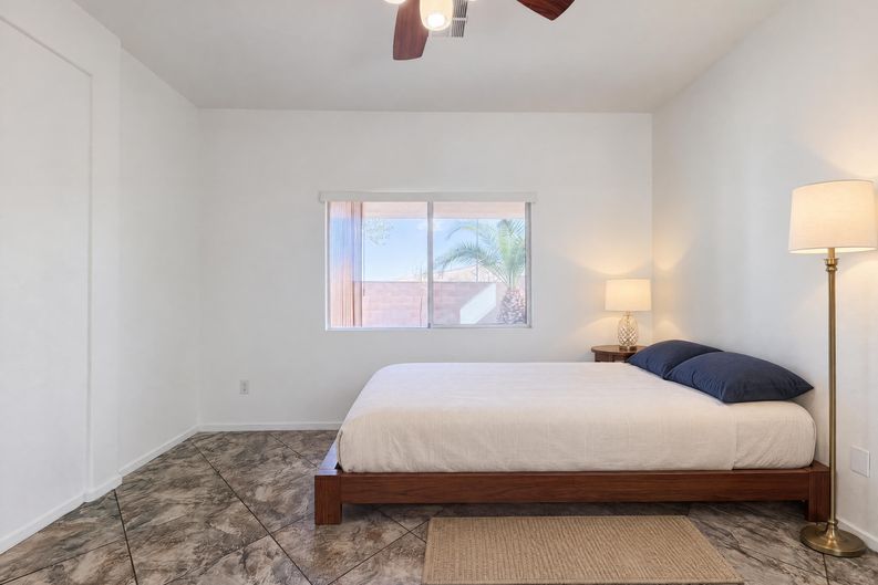 Photo 11 of 17 of 4433 El Presidio Dr, Las Vegas, NV