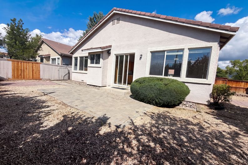 Photo 5 of 22 of 9889 Northrup Dr, Reno, NV