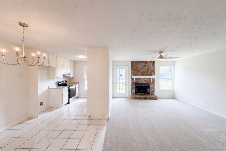 Photo 3 of 25 of 6120 Dorchester Dr, Rex, GA