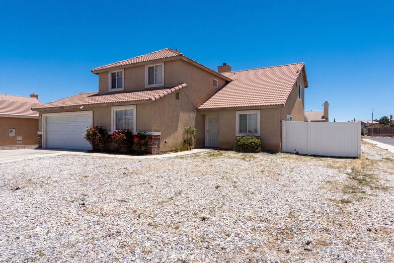 Photo 34 of 36 of 11401 Villa St, Adelanto, CA