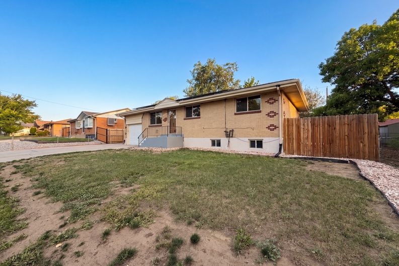 Photo 19 of 22 of 5421 Raritan Way, Denver, CO