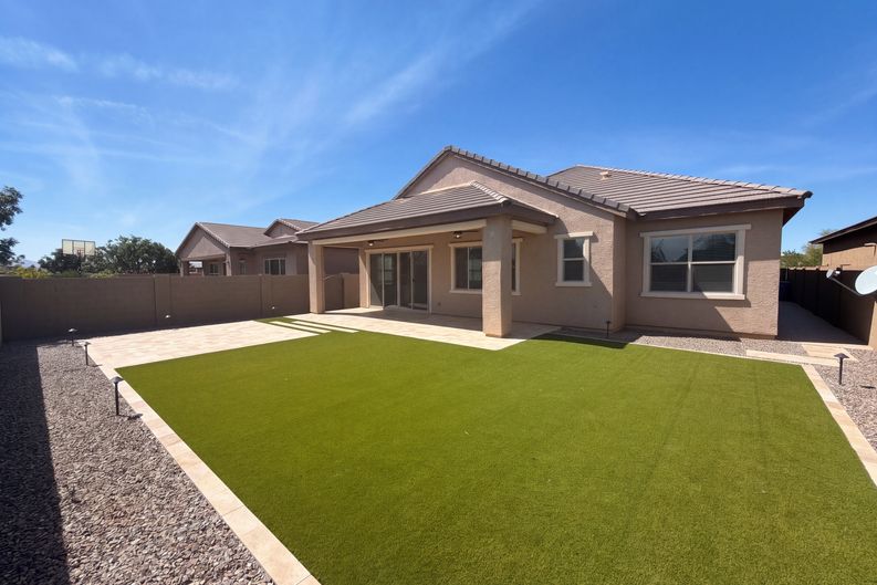 Photo 9 of 55 of 4511 N 93rd Dr, Phoenix, AZ