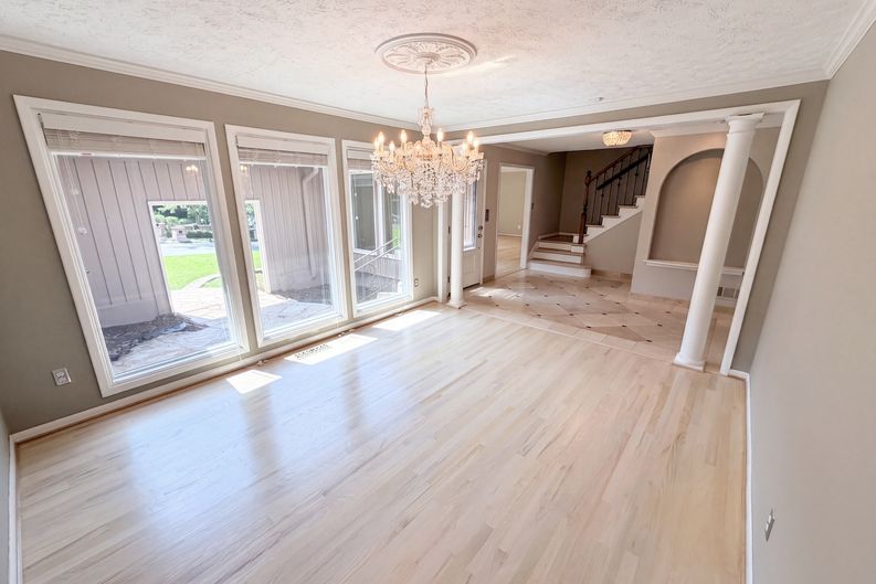 Photo 7 of 44 of 5344 Forest Springs Dr, Atlanta, GA