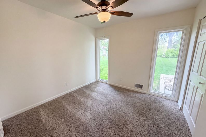 Photo 10 of 28 of 1508 Boone Ave N, Golden Valley, MN