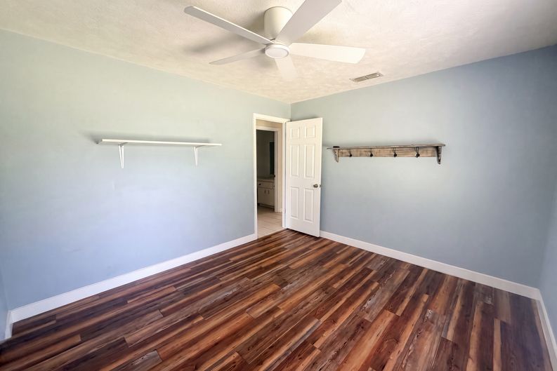 Photo 12 of 21 of 1870 SW Valencia Heights Ave, Dunnellon, FL