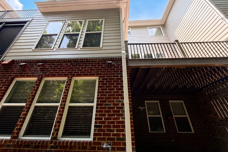 Photo 5 of 32 of 1659 Woodwalk Strm SE, Atlanta, GA