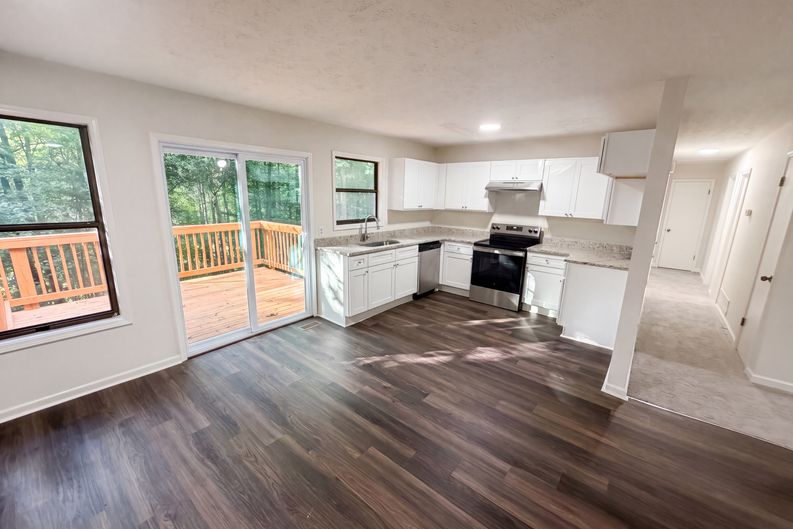 Photo 6 of 18 of 4117 Twig Ct, Douglasville, GA