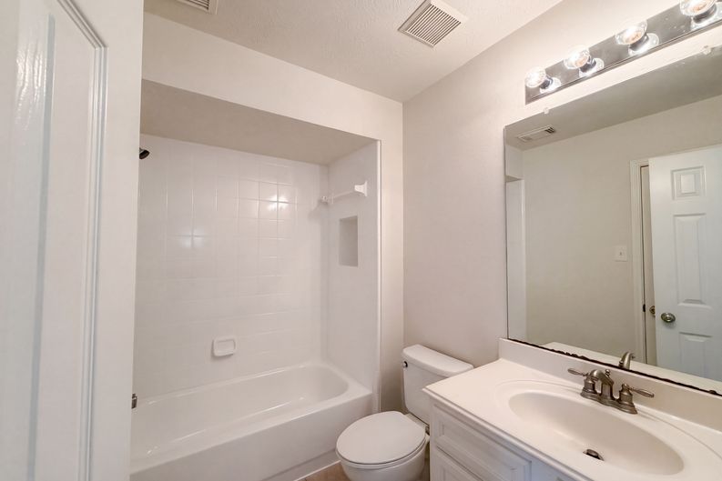 Photo 27 of 33 of 3106 Forrester Dr, Pearland, TX