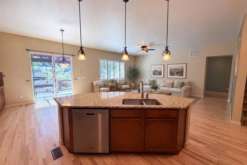 Photo 30 of 40 of 14928 Nighthawk Ln, Broomfield, CO