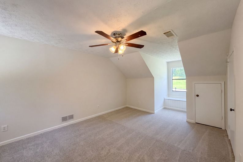 Photo 17 of 27 of 104 Belair Ln, Stockbridge, GA