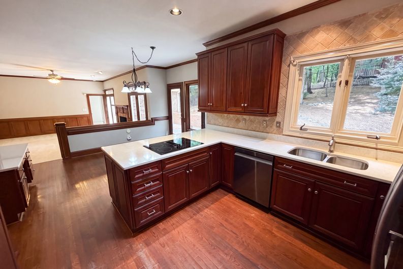 Photo 11 of 29 of 3711 Surry Ridge Ct, Charlotte, NC