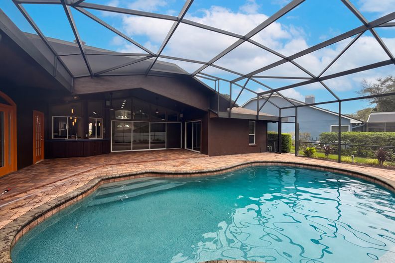 Photo 5 of 30 of 455 Longmeadow Ln, Longwood, FL