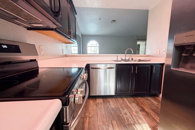 Photo 8 of 22 of 1800 Edmond St, Las Vegas, NV