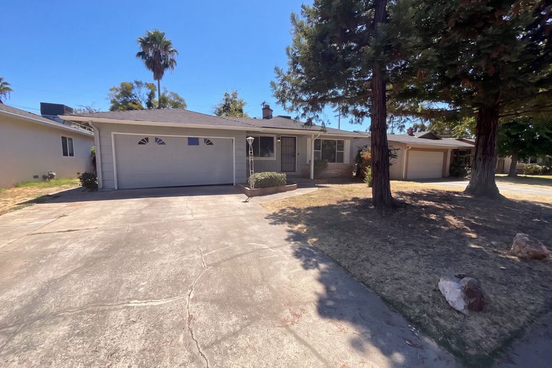 Photo 18 of 20 of 3008 Lerwick Rd, Sacramento, CA