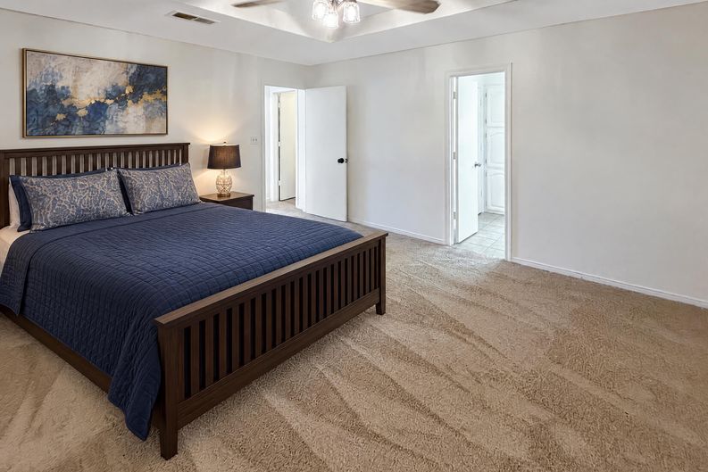 Photo 4 of 24 of 1106 N Atkins Dr, Celeste, TX