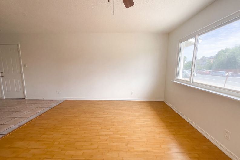 Photo 3 of 21 of 6920 Briggs Dr, Sacramento, CA