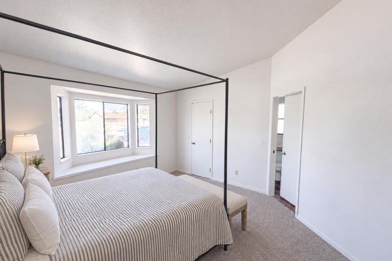 Photo 14 of 18 of 5840 N Belbrook Dr, Tucson, AZ