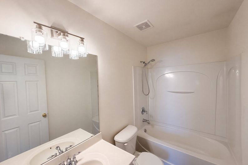 Photo 13 of 18 of 223 Gumtree Dr, Kannapolis, NC