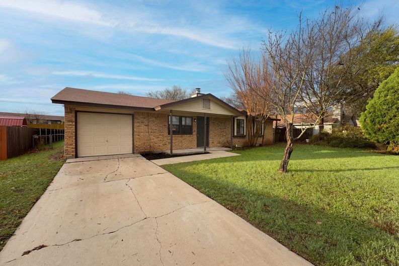 Photo 6 of 17 of 908 Hackberry St, Copperas Cove, TX