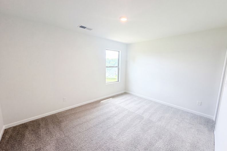 Photo 15 of 25 of 2048 Massey Ln, Winder, GA