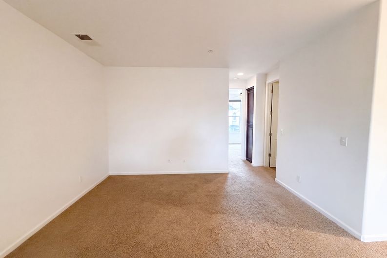 Photo 15 of 31 of 6107 Lonetree Blvd, Rocklin, CA